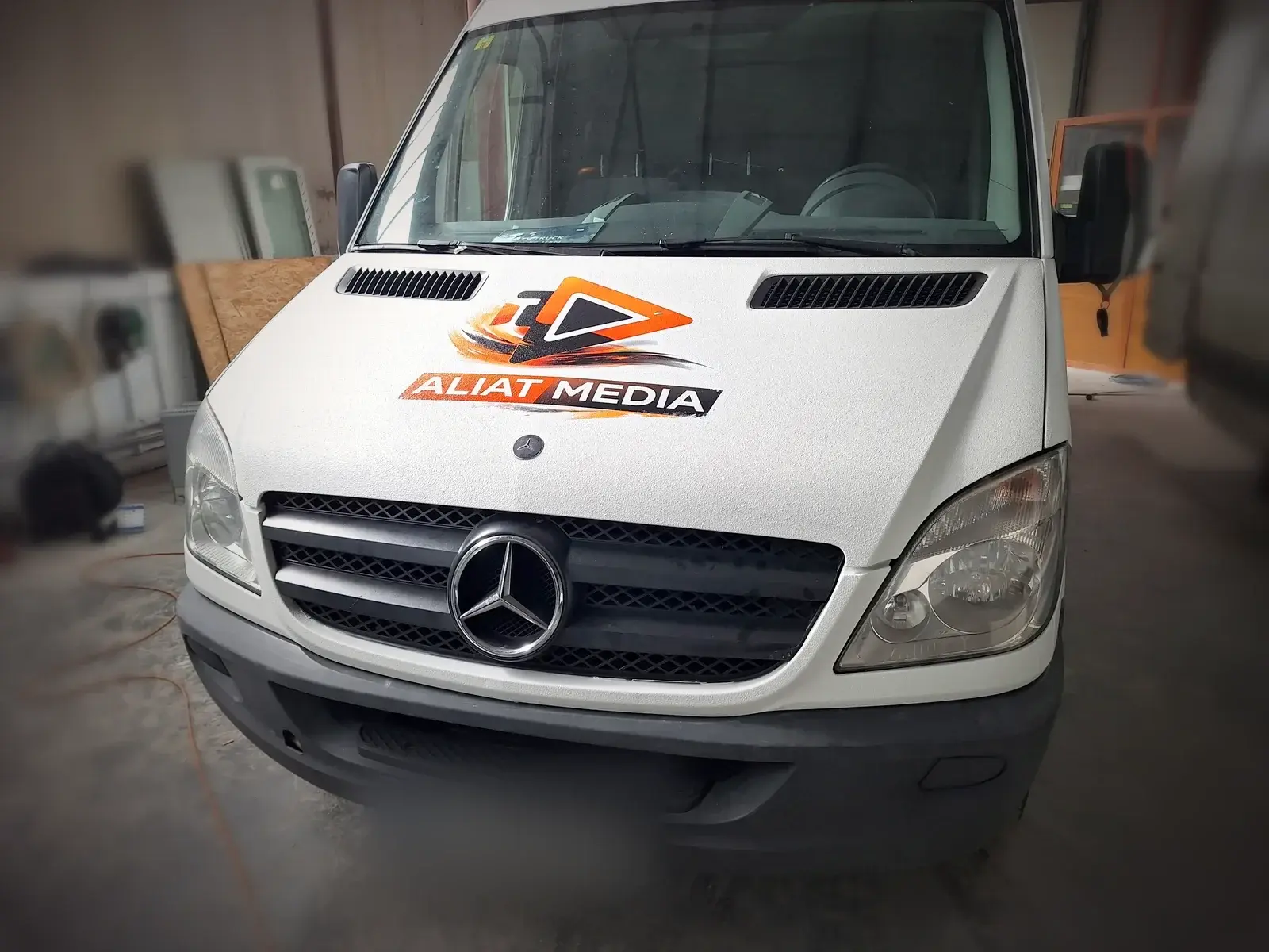 Aliat Media – Mercedes Sprinter (1 din 3)